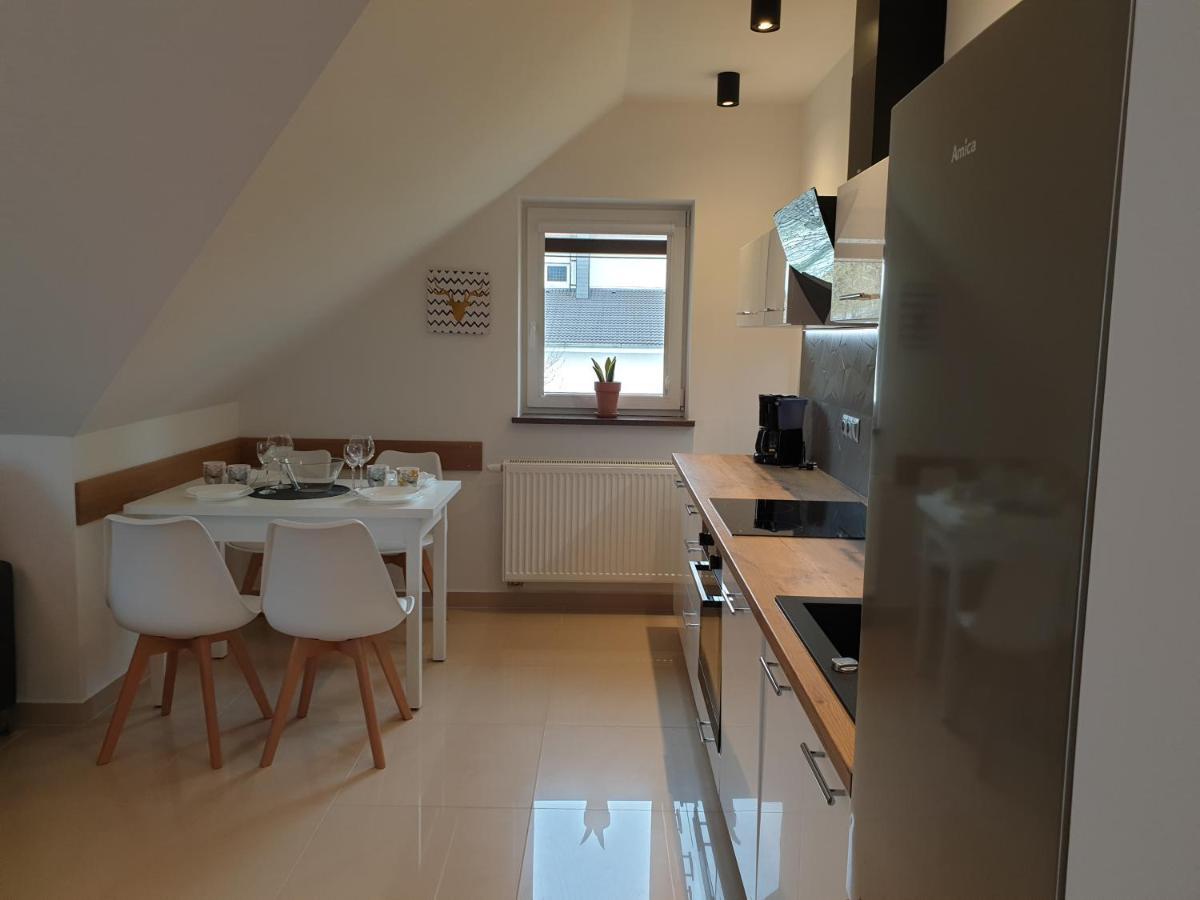 Villa Mila Apartamenty カルパッチ エクステリア 写真